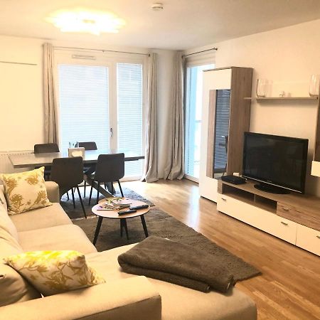 Amazing Austria Center Apartment Near Uno City Wiedeń Zewnętrze zdjęcie