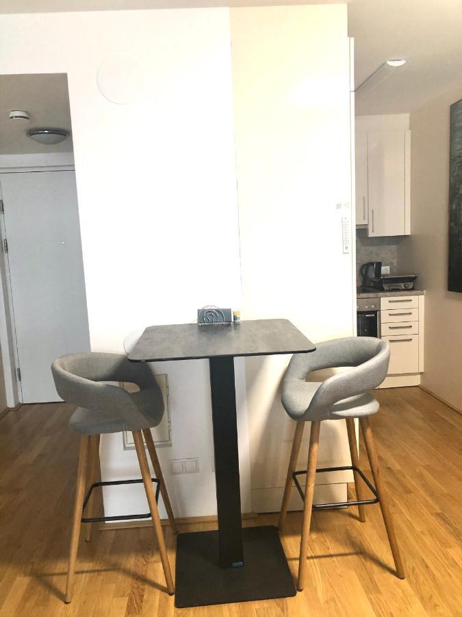 Amazing Austria Center Apartment Near Uno City Wiedeń Zewnętrze zdjęcie