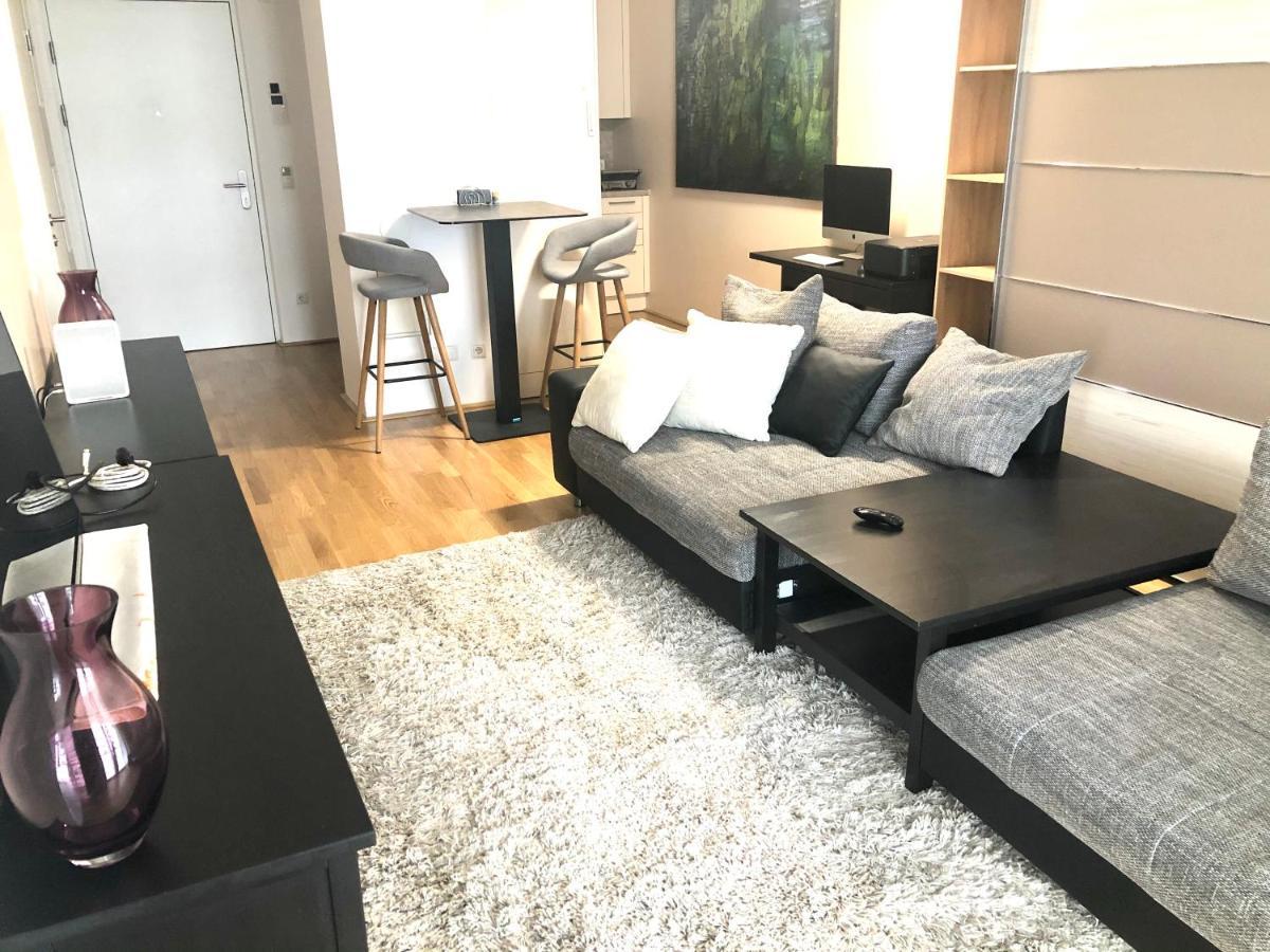 Amazing Austria Center Apartment Near Uno City Wiedeń Zewnętrze zdjęcie