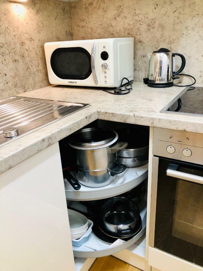 Amazing Austria Center Apartment Near Uno City Wiedeń Zewnętrze zdjęcie